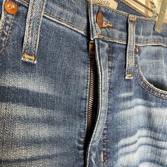 Madewell Distressed Classic Straight Jeans - Picture 5 of 9